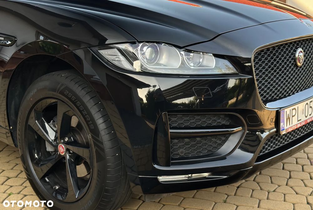 Jaguar F-Pace 20d R-Sport - 6