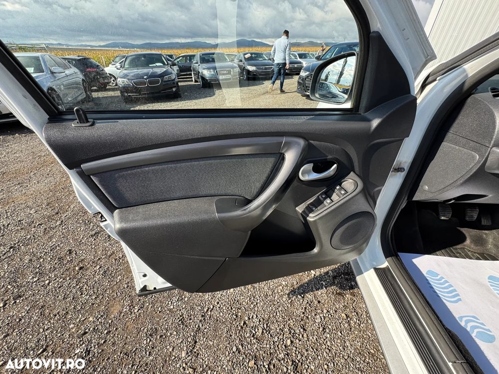 Dacia Duster 1.5 dCi 4WD Essential - 11