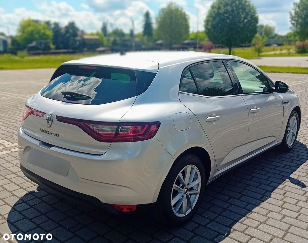 Renault Megane 1.5 dCi Energy Life EU6 - 23