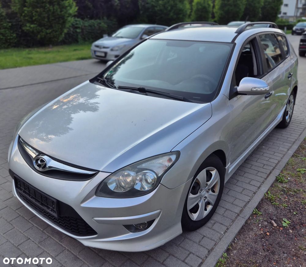 Hyundai i30 1.6 CRDi Seasons - 2