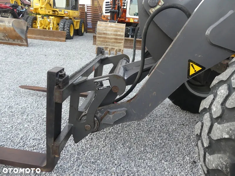 Volvo L30B PRO / Z Niemiec / 2011r / Ładny Stan / - 34