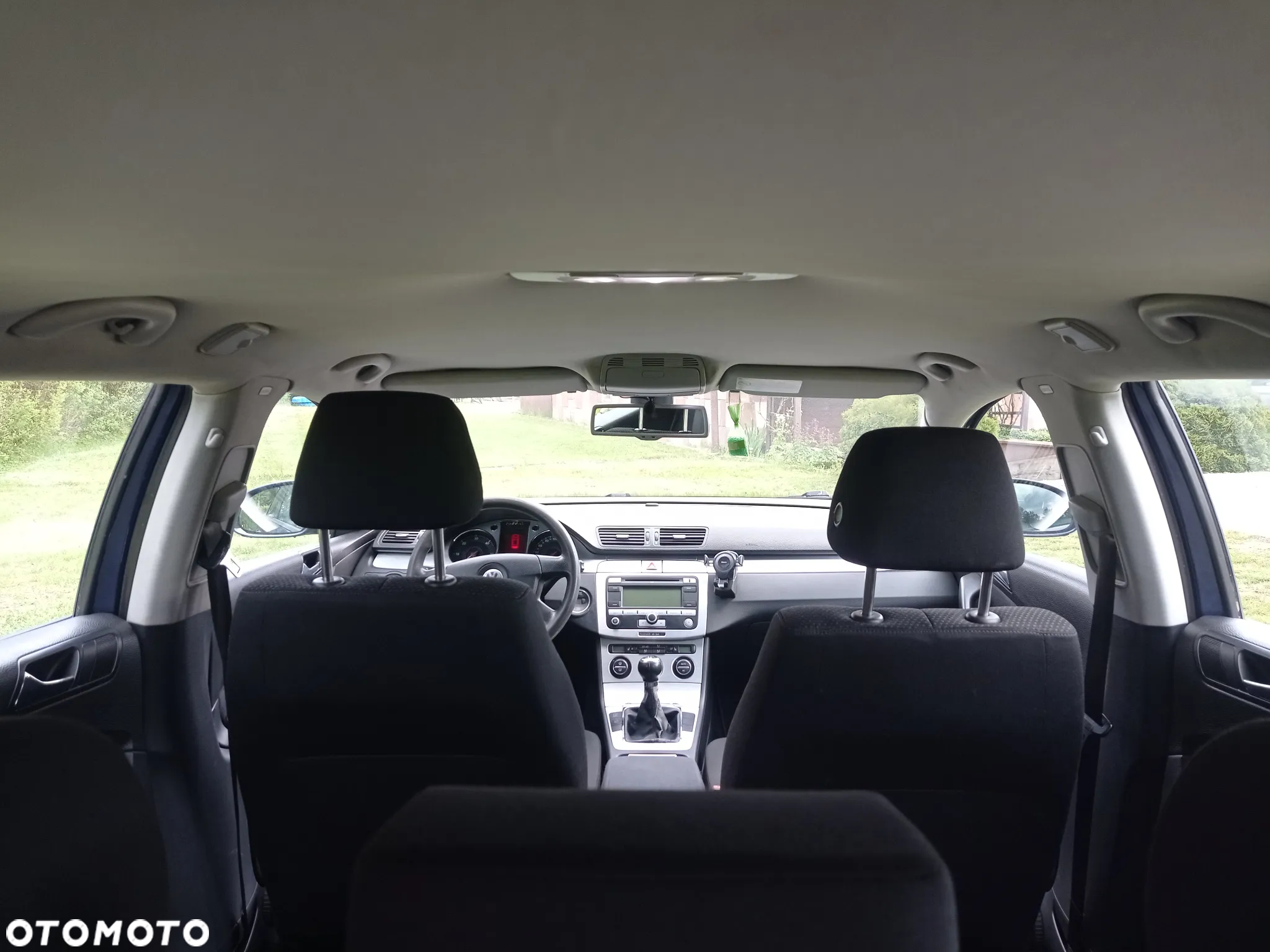 Volkswagen Passat - 17