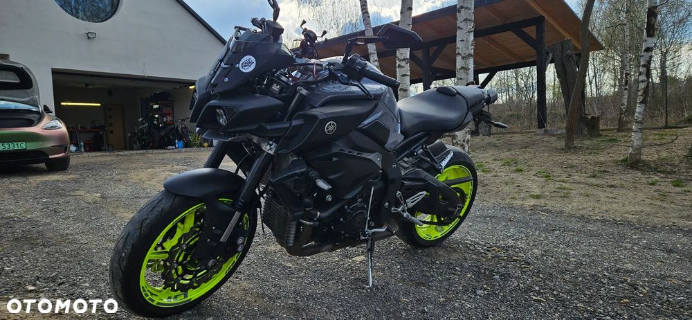 Yamaha MT - 12
