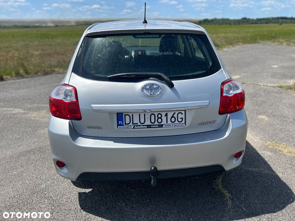 Toyota Auris 2.0 D-4D - 9