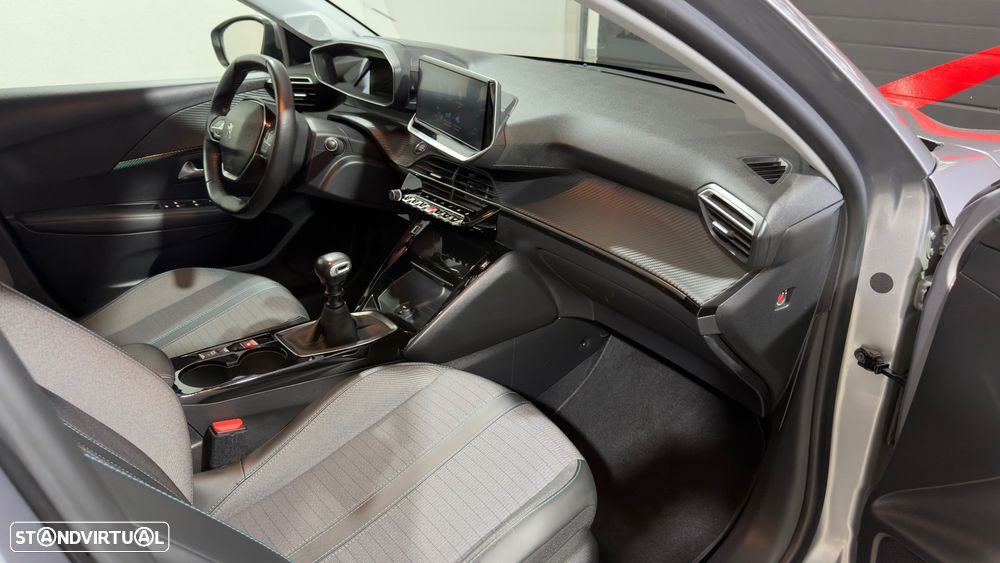 Peugeot 208 PureTech 100 Allure - 13