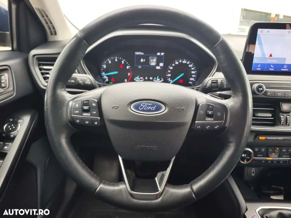 Ford Focus 1.0 EcoBoost Trend Edition - 24