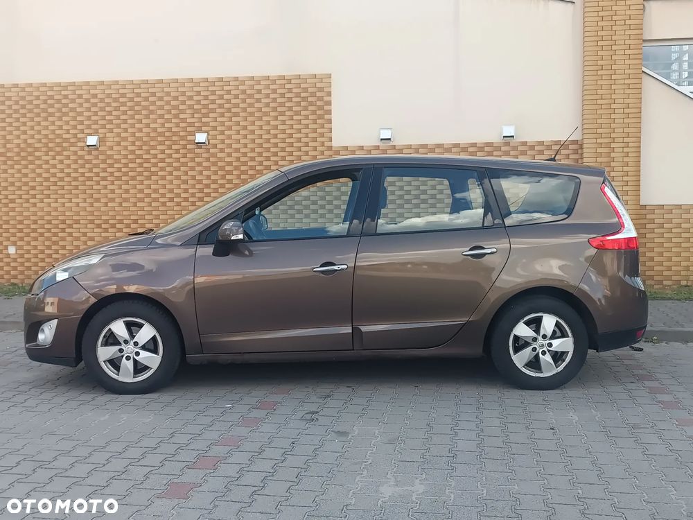 Renault Grand Scenic 1.9 dCi FAP Dynamique - 1