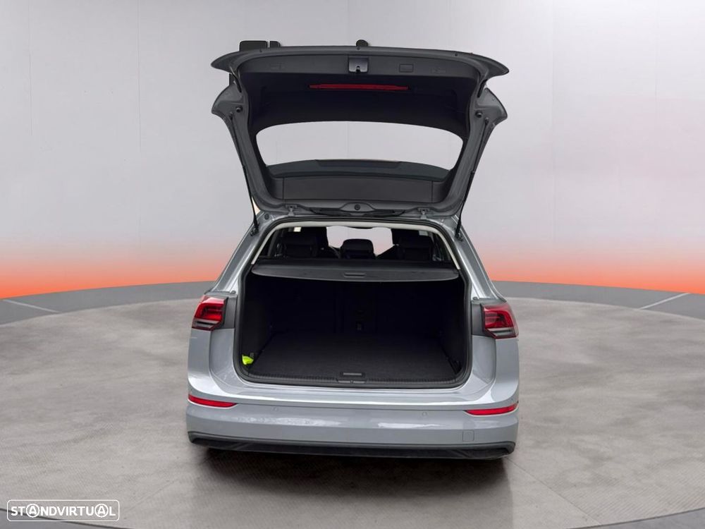 VW Golf Variant - 16