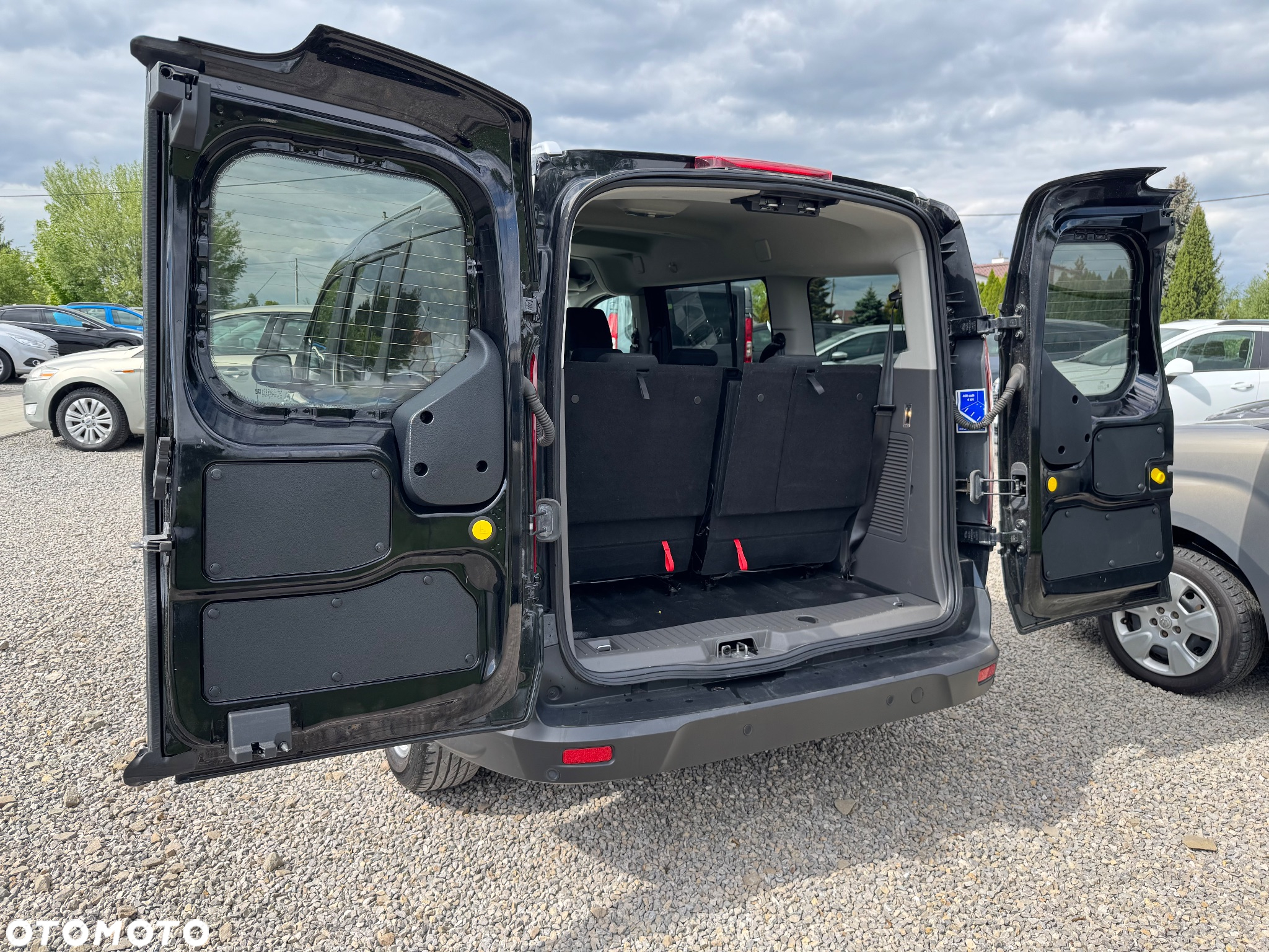 Ford Transit Connect - 24