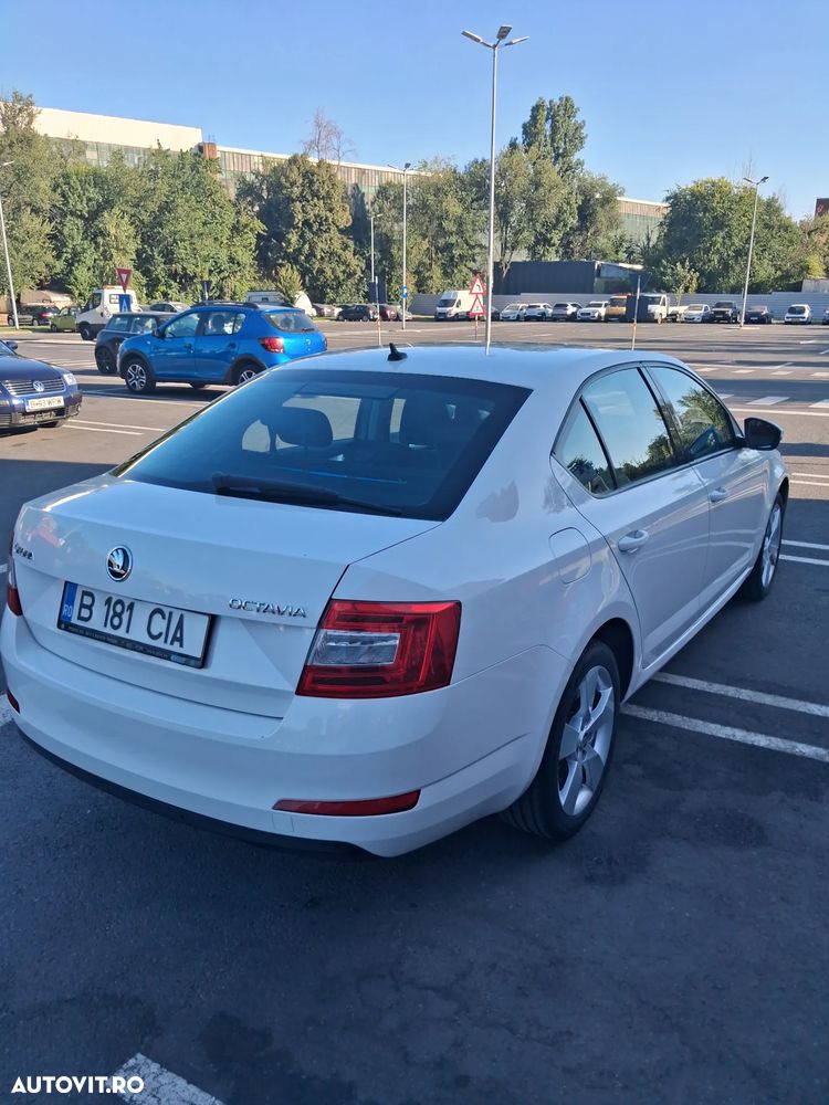 Skoda Octavia 1.4 TSI DSG Style - 4