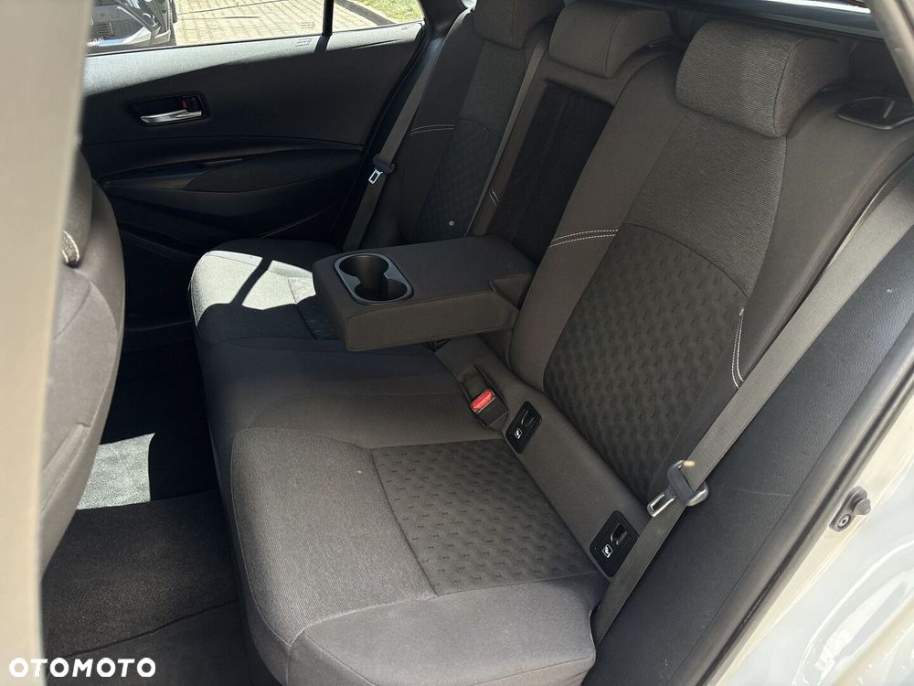 Toyota Corolla 1.8 Hybrid Comfort - 34