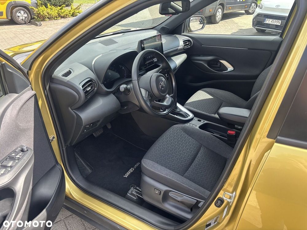 Toyota Yaris Cross Hybrid 1.5 Comfort - 20