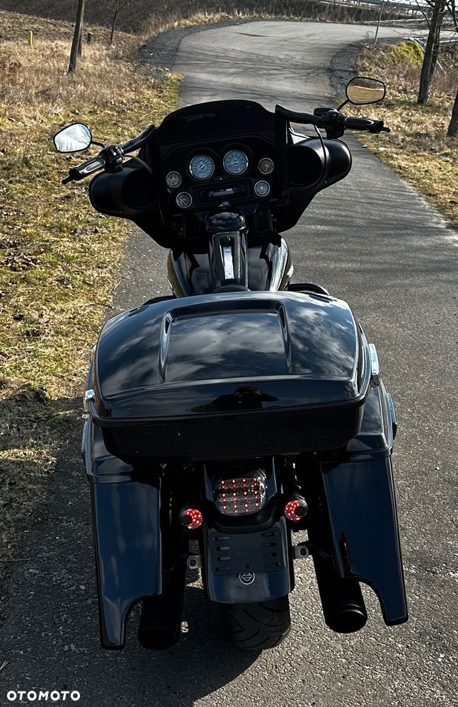 Harley-Davidson Touring Street Glide - 12