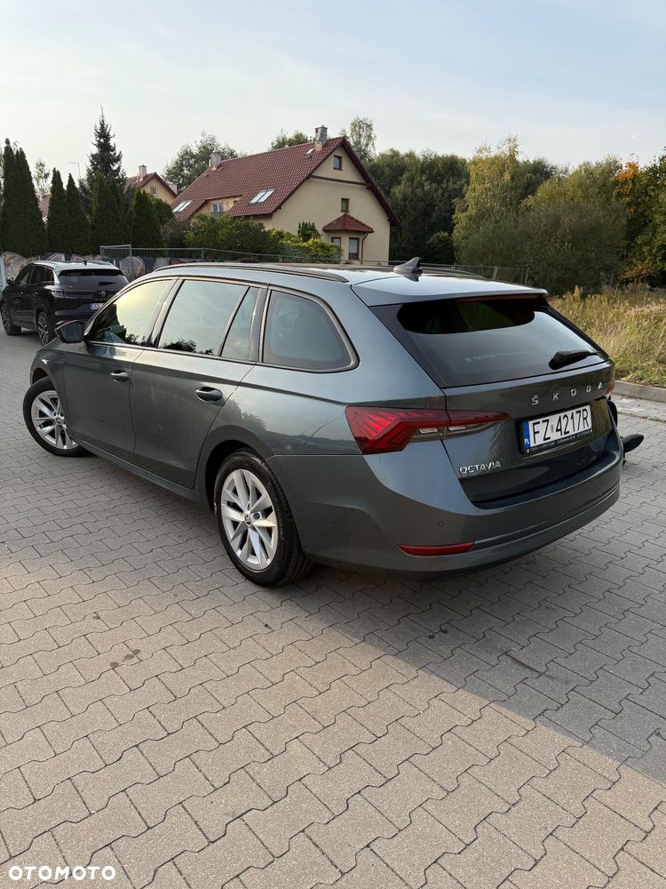 Skoda Octavia - 8
