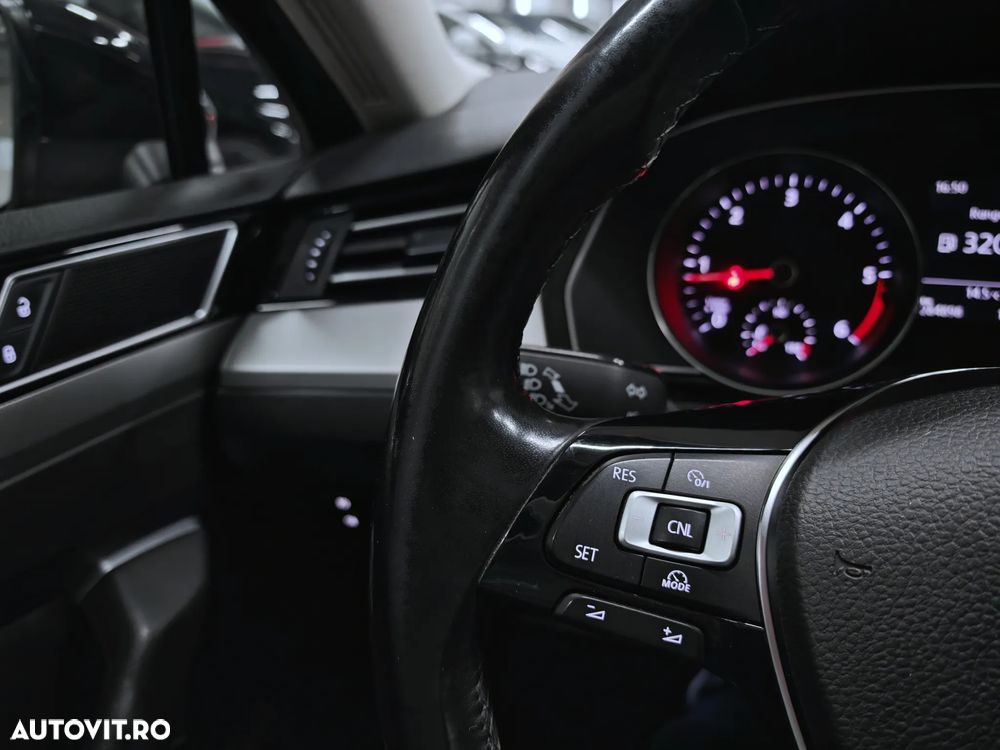 Volkswagen Passat 1.6 TDI (BlueMotion Technology) Comfortline - 10