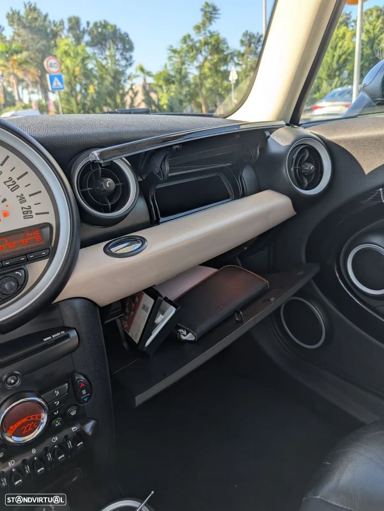 MINI 3 Portas Cooper D - 10