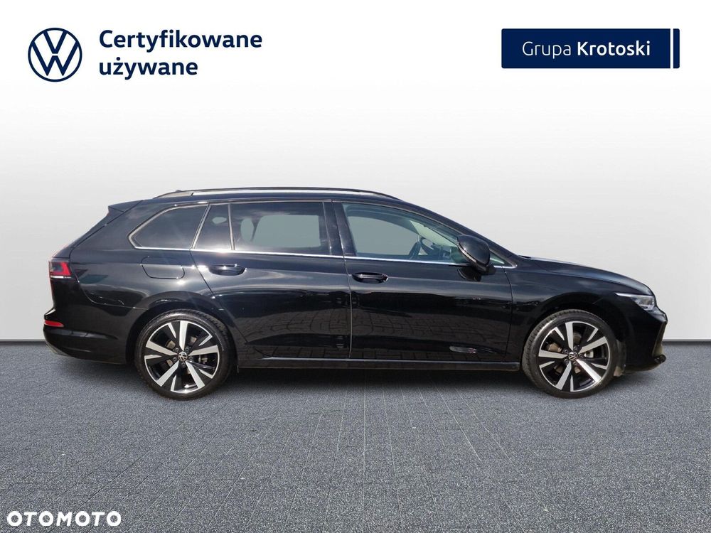 Volkswagen Golf - 8
