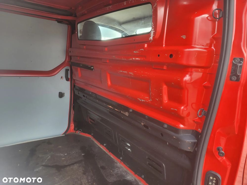 Renault Trafic - 16