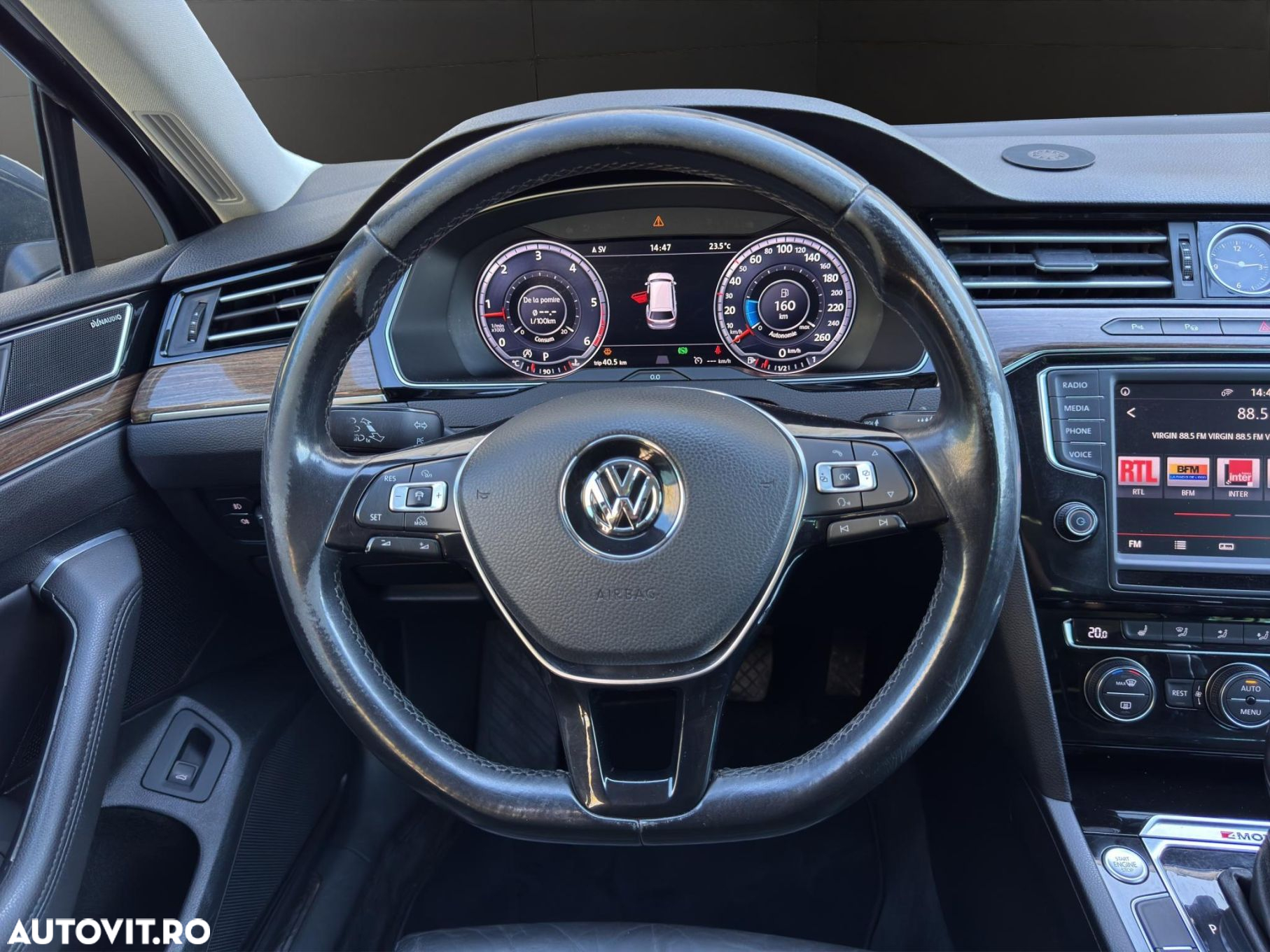 Volkswagen Passat - 8