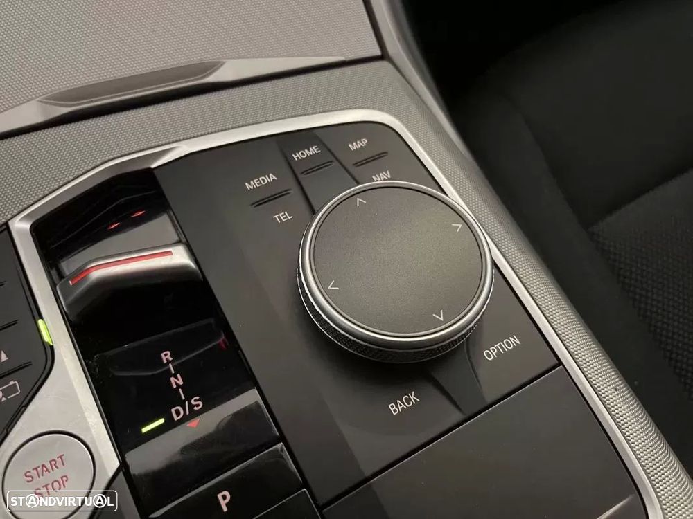 BMW 320 e Auto - 38