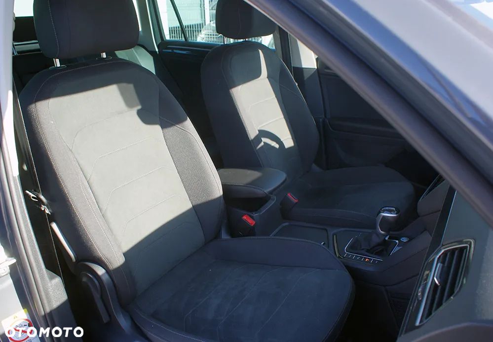 Volkswagen Tiguan 1.5 eHybrid OPF DSG Elegance - 30