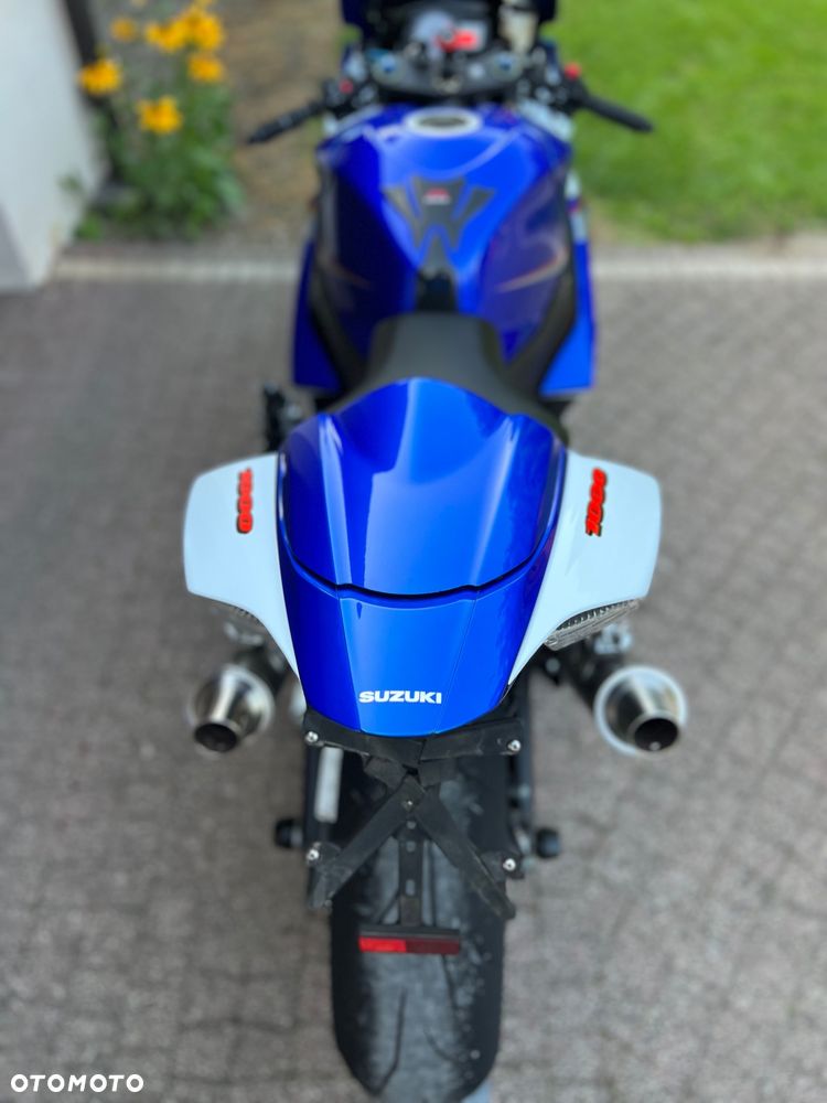 Suzuki GSX-R - 11