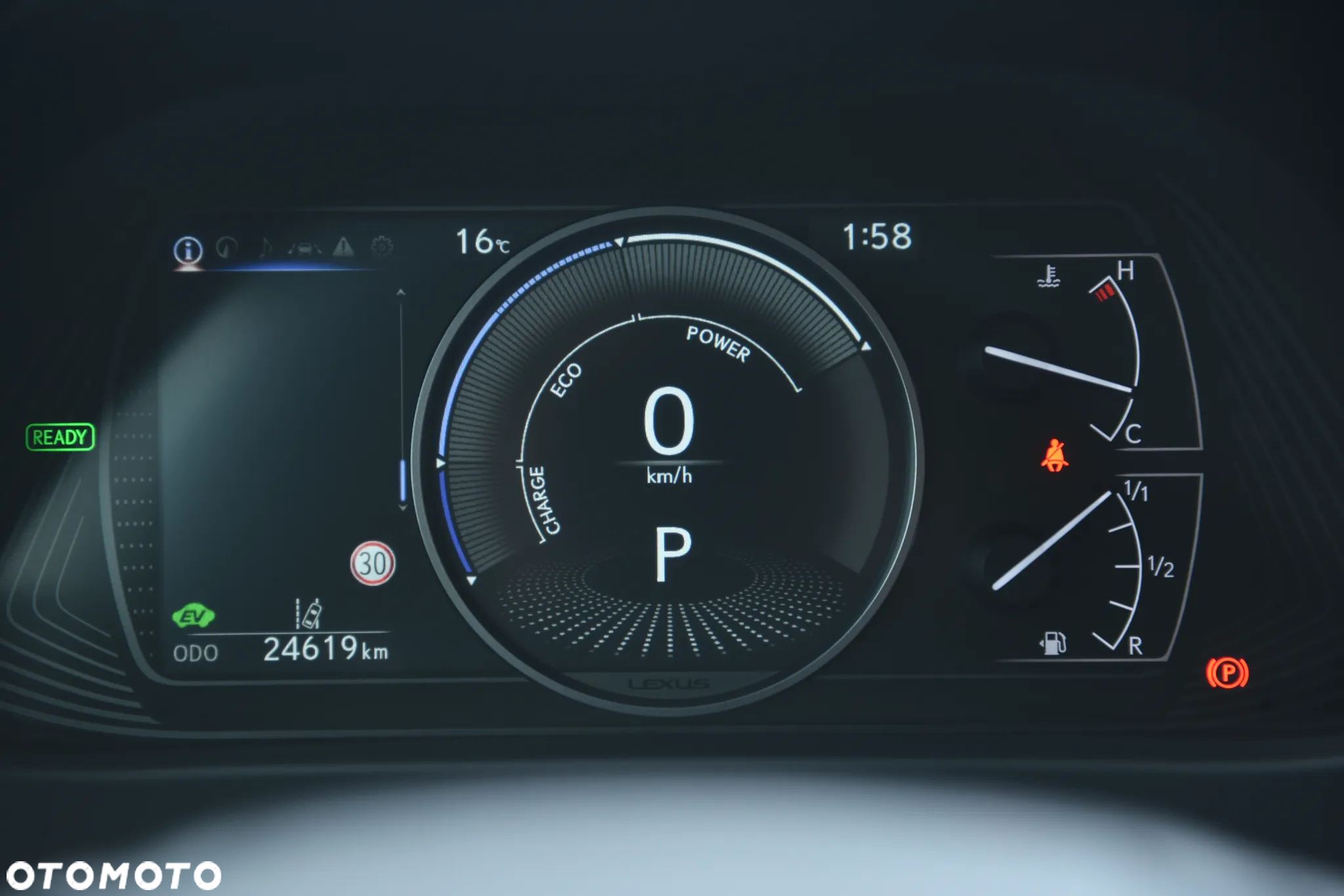 Lexus UX 250h GPF Business 2WD - 18