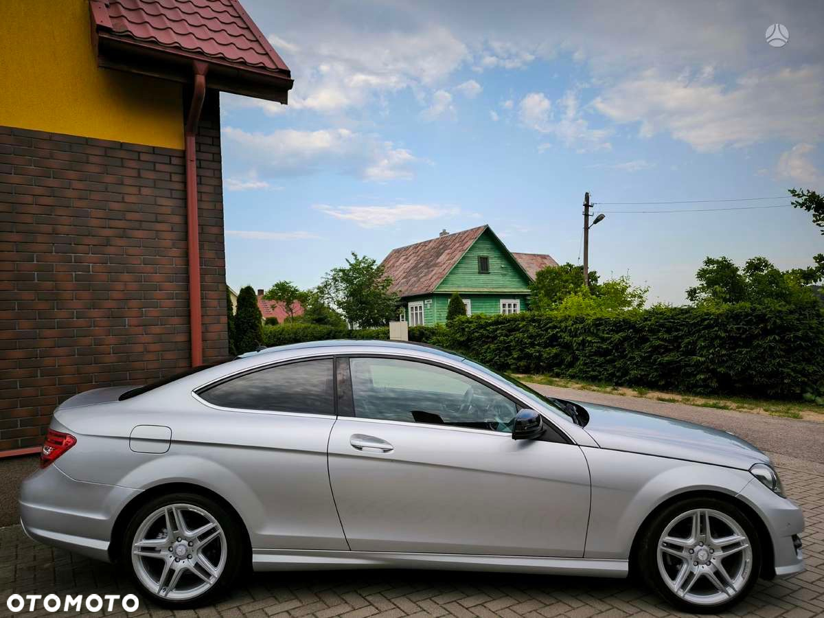 Mercedes-Benz Klasa C 180 Coupe BlueEFFICIENCY 7G-TRONIC Edition 1 - 7