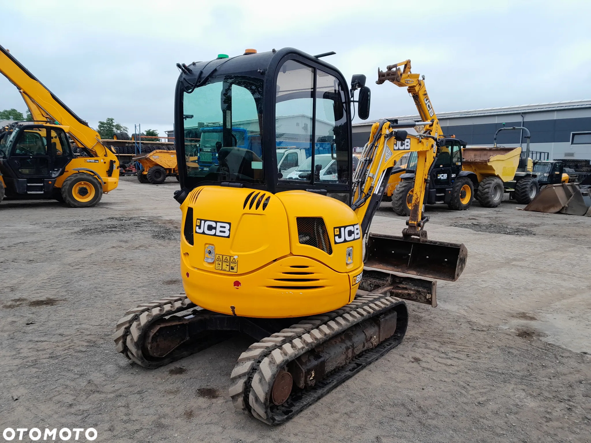 JCB 8025 - 7