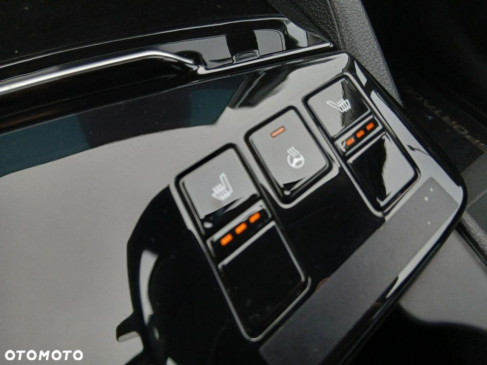 Kia Sportage 1.6 T-GDI HEV Business Line 2WD - 24