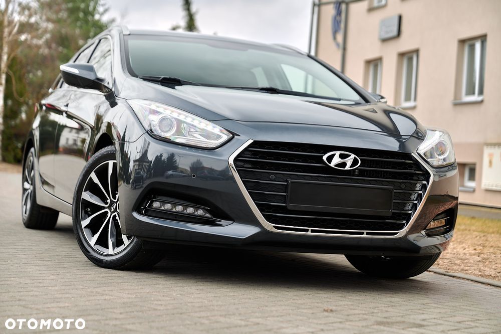 Hyundai i40 Kombi 1.7 CRDi DCT Premium - 39