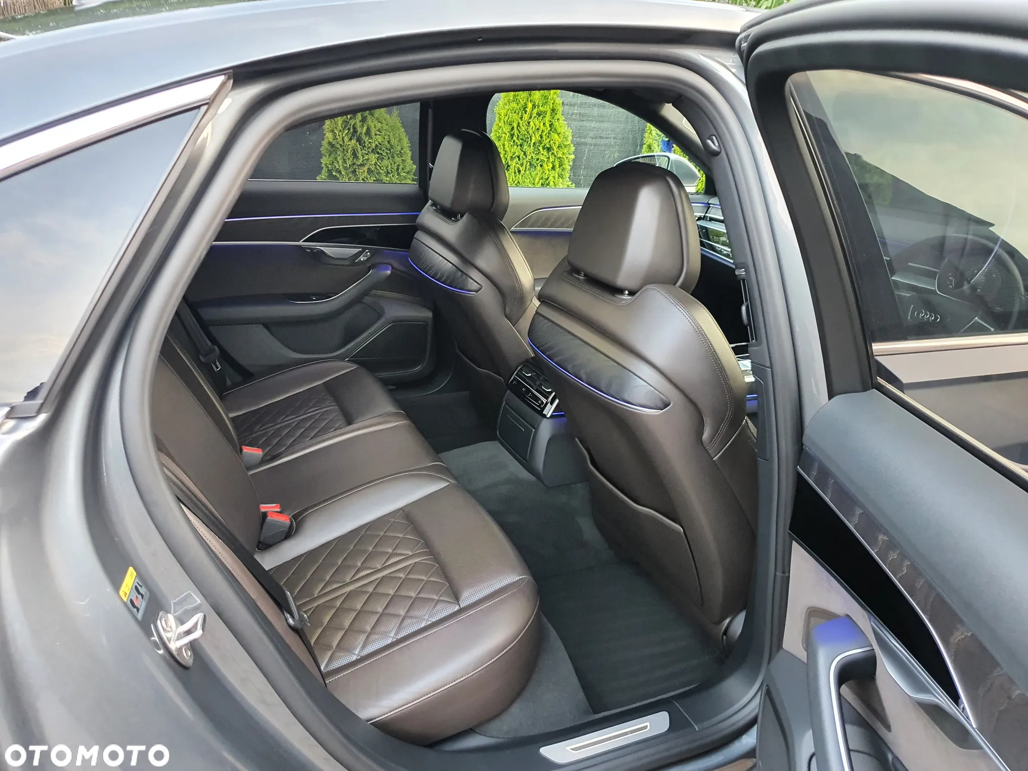 Audi A8 - 8