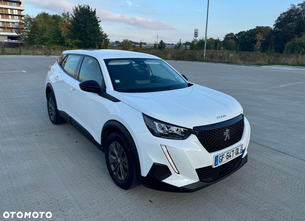 Peugeot 2008 1.5 BlueHDi Allure S&S - 2