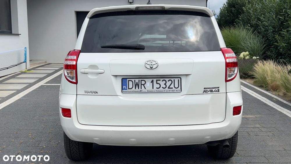 Toyota RAV4 2.2 D-4D 4x2 - 4