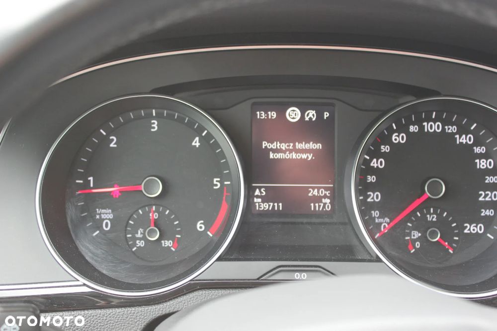 Volkswagen Passat 2.0 TDI SCR DSG Comfortline - 22
