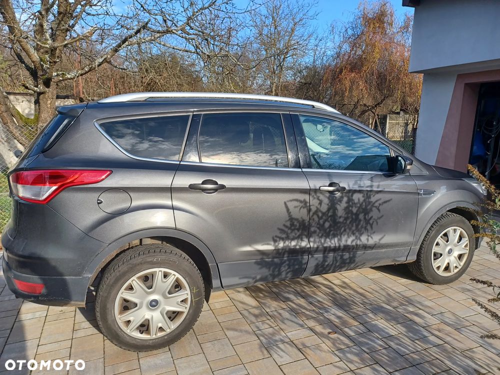 Ford Kuga 1.5 EcoBoost 2x4 Titanium - 4