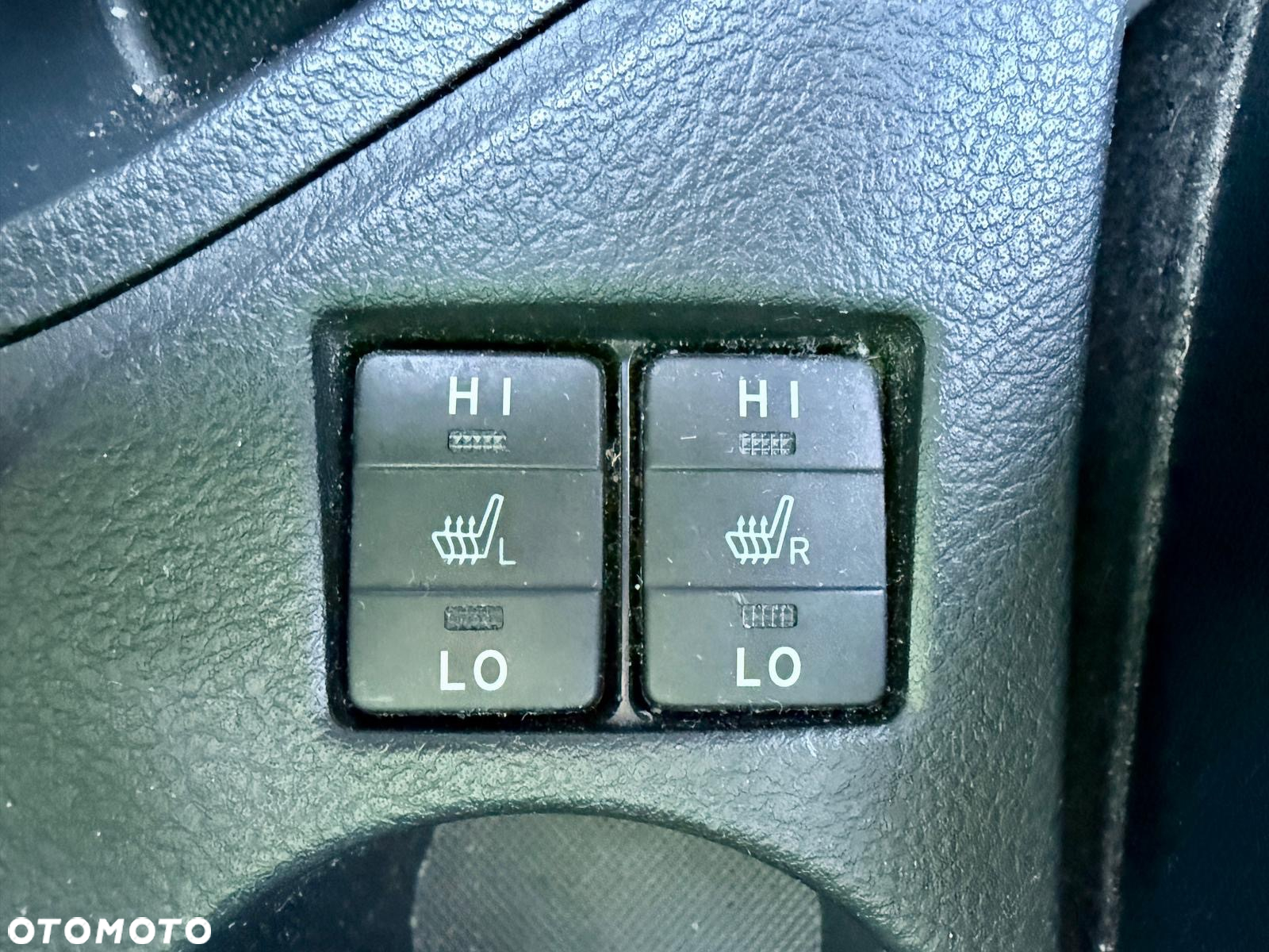 Toyota Auris - 15