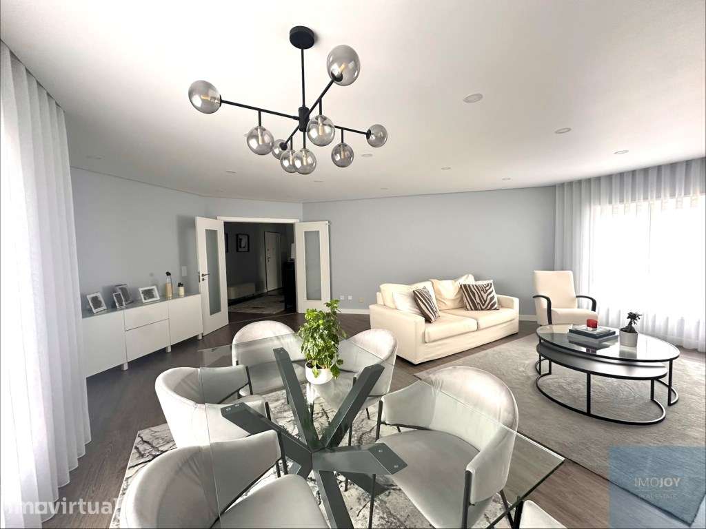 Apartamento T4 na Amadora - Grande imagem: 2/23
