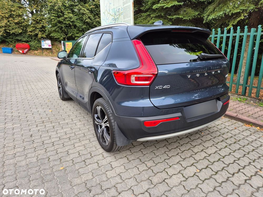 Volvo XC 40 B4 B AWD Inscription - 5