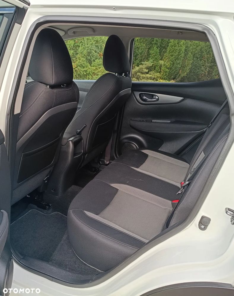 Nissan Qashqai 1.2 DIG-T N-Connecta - 29