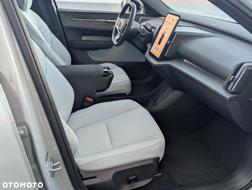 Volvo EX30 - 19