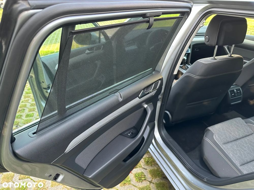 Volkswagen Passat 2.0 TDI Business DSG - 10