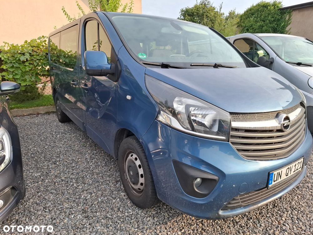 Renault TRAFIC - 2
