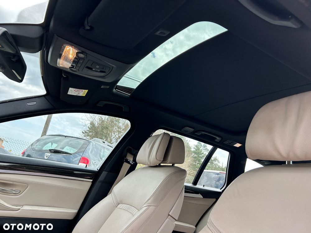 BMW Seria 5 530d Touring Luxury Line - 20