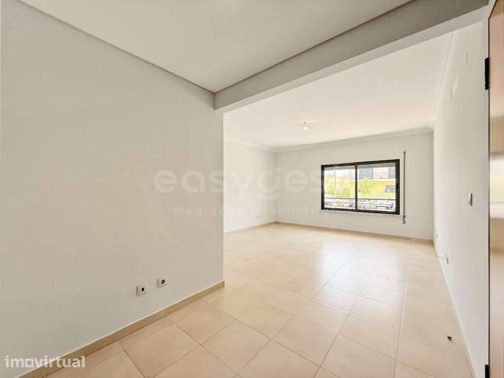Apartamento T3 Luminoso com Arrecadação, no Pinhal Novo - Grande imagem: 5/36