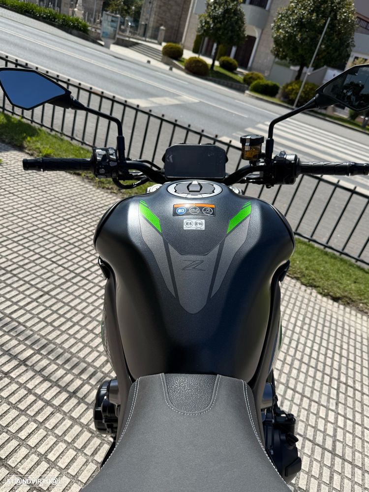 Kawasaki Z 900 SE - 9