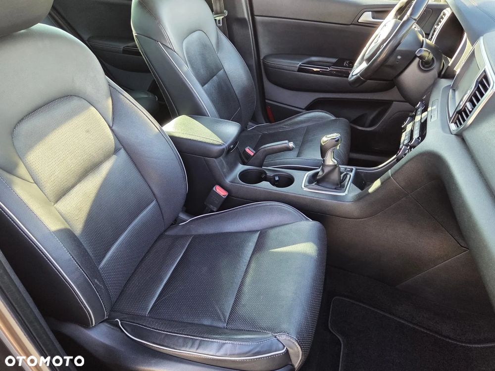 Kia Sportage 1.6 GDI 2WD SPIRIT - 26