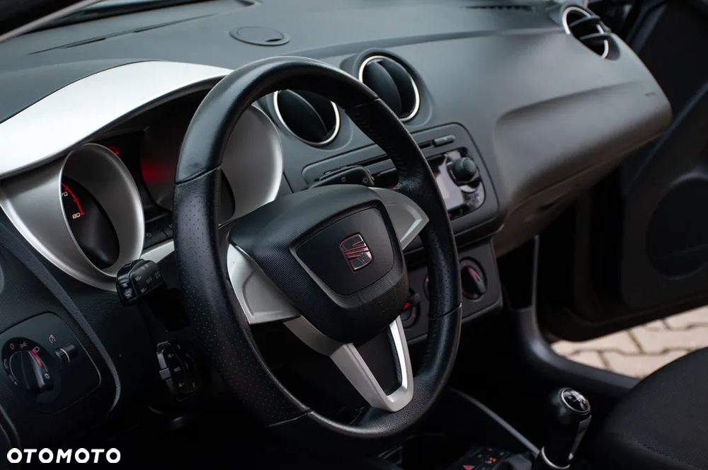 Seat Ibiza 1.6 16V Sport Edition - 25