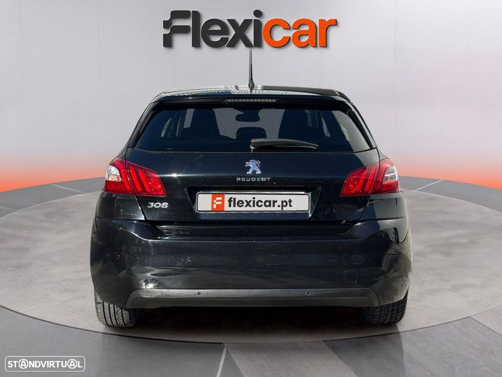 Peugeot 308 - 8