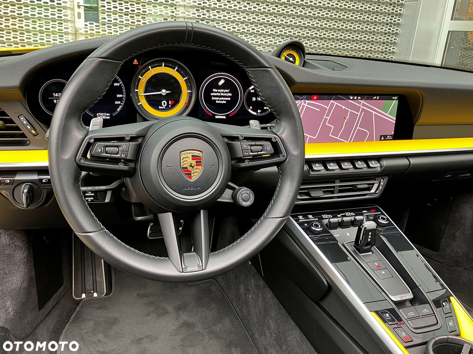 Porsche 911 Targa 4S - 17